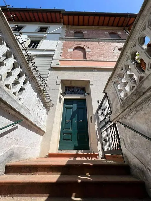 Villa Storica Apt - Dolcevita Holiday Firenze Lejlighed
